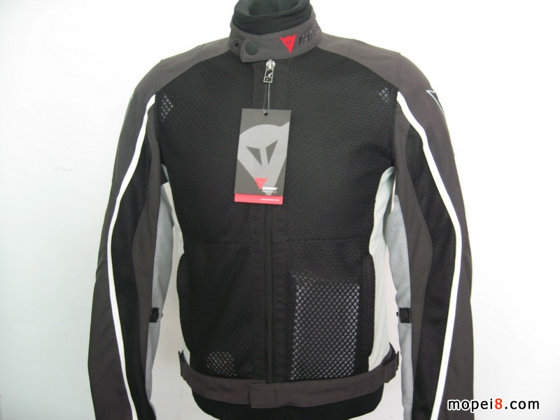 Ħг10¿װdainese ˹ 