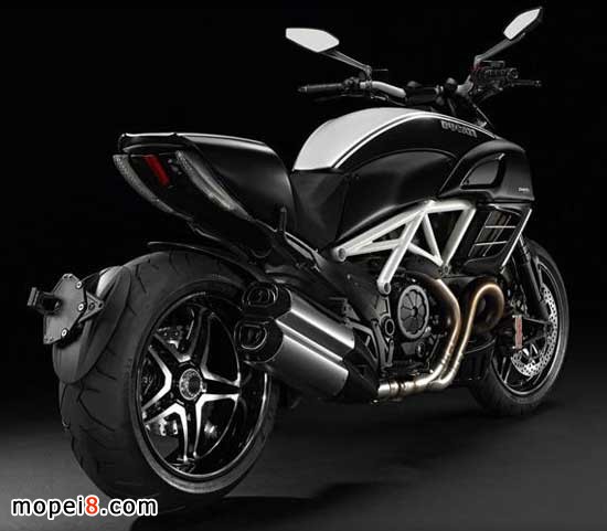 Diavel AMGرſĦгеķ
