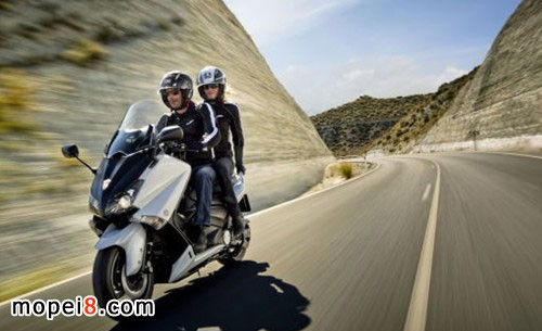 ̨ýYAMAHA TMAX 530