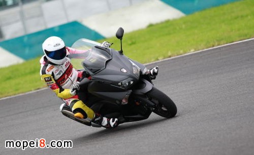 ̨ýYAMAHA TMAX 530