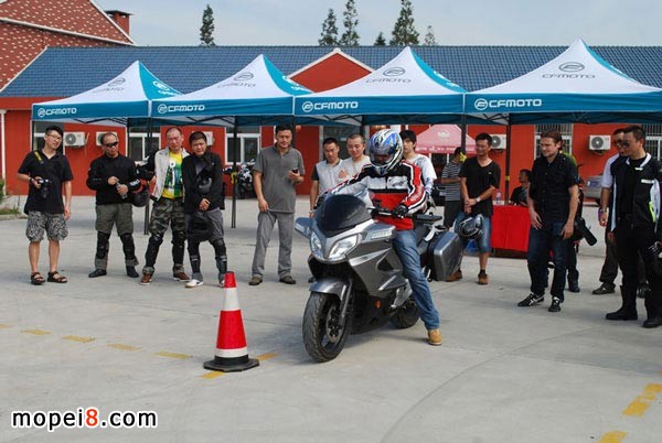 CFMOTO摩托车春风650上海安全驾驶培训