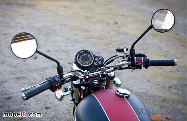 2013Triumph BonnevilleĦгԼ
