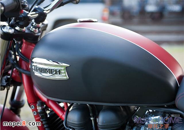 2013Triumph BonnevilleĦгԼ