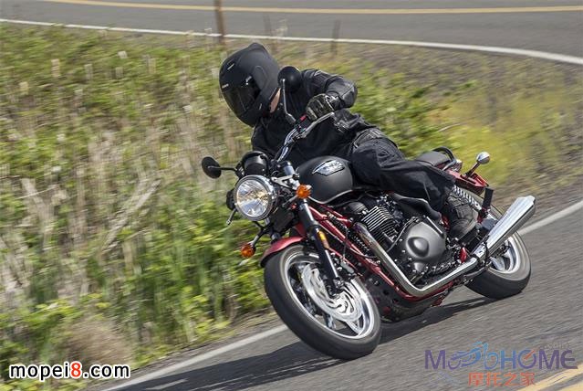 2013款凯旋Triumph Bonneville摩托车试驾