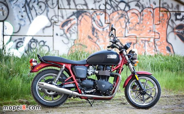 2013Triumph BonnevilleĦгԼ