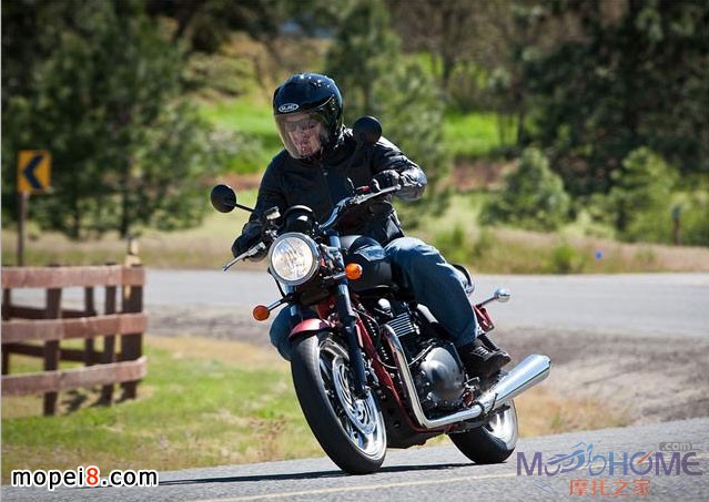 2013Triumph BonnevilleĦгԼ