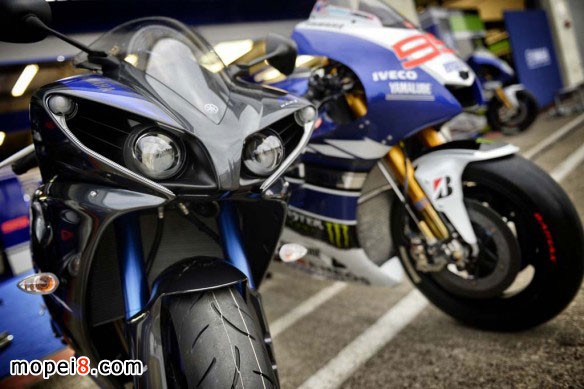 YAMAHAͳ2014 RACE BLU R1&R6