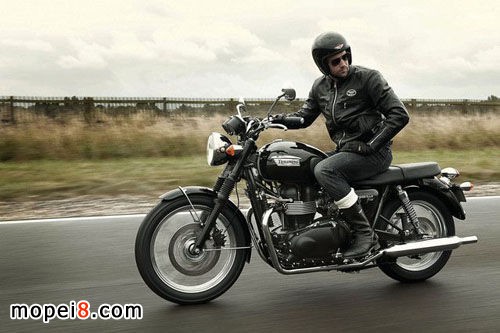 Triumph2013BonnevilleT100