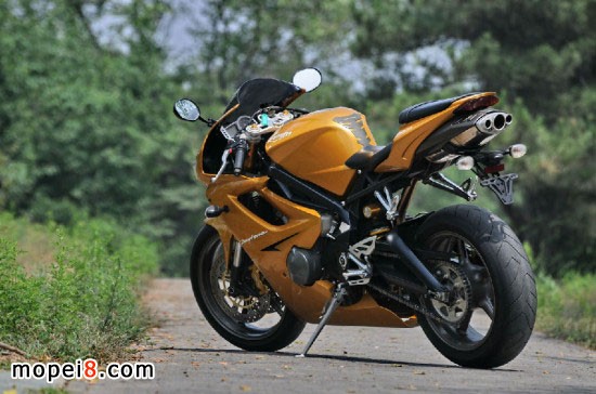 Triumph Daytona675摩托车