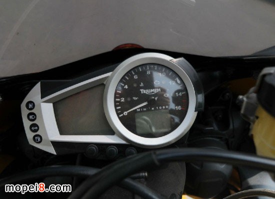 Triumph Daytona675摩托车