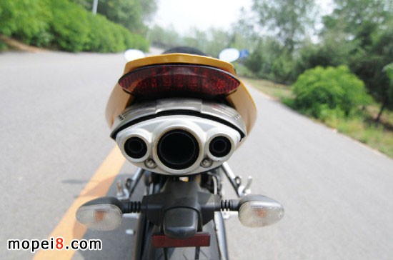 Triumph Daytona675摩托车