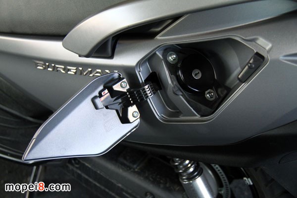 Suzuki Burgman650ExecutiveľĦг