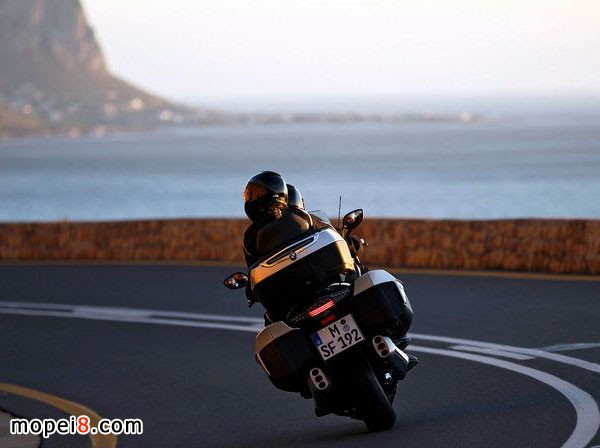 BMW K1600GTLĦг