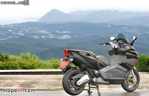 ٿ˴Aprilia SRV850ĦгԼ