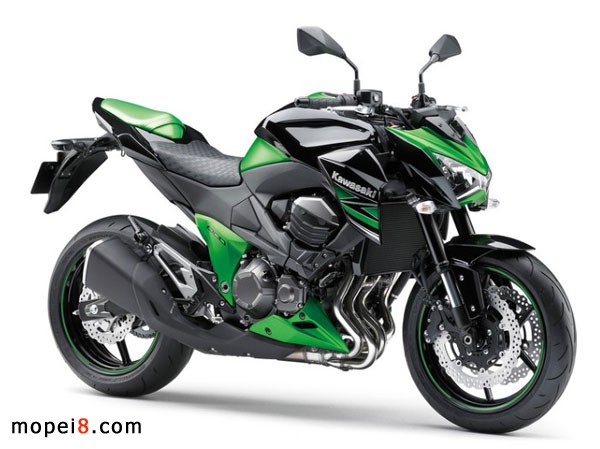 Kawasaki Z800摩托车