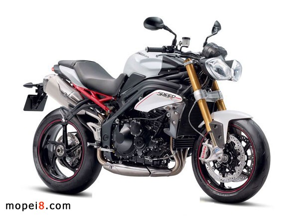 Triumph Speed Triple R摩托车