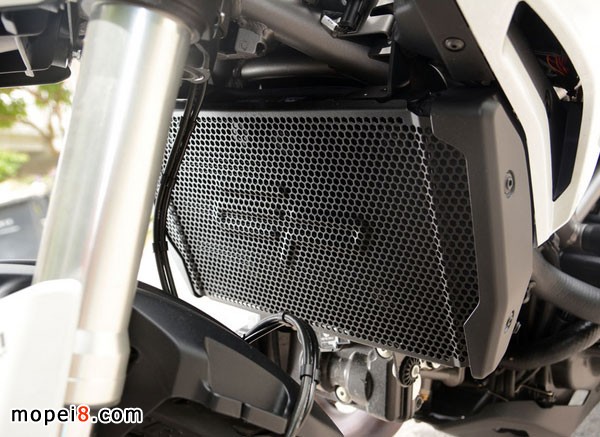 ĦгԼݶſHyperstrada821