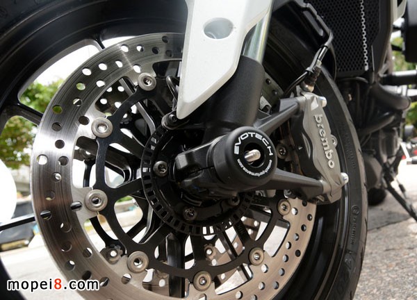 ĦгԼݶſHyperstrada821