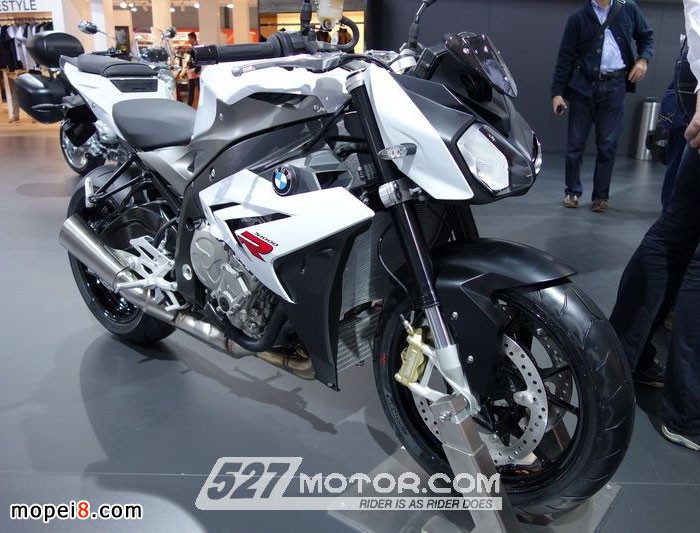 BMW Motorradȫ³2014EICMAĦгչ