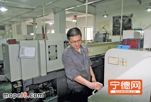 金闽辉摩托车化油器厂转型升级