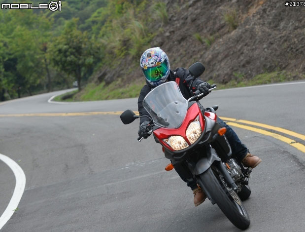 铃木SUZUKI V-Strom650 ABS试驾