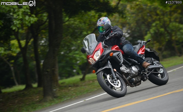 铃木SUZUKI V-Strom650 ABS试驾