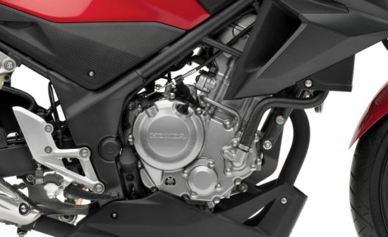 2015-honda-cb300f摩托车引擎