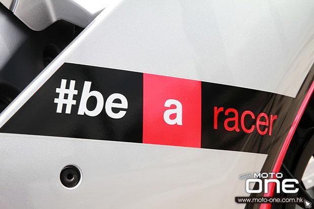bearacer (be a racer)是Aprilia本年参战WSBK的口号