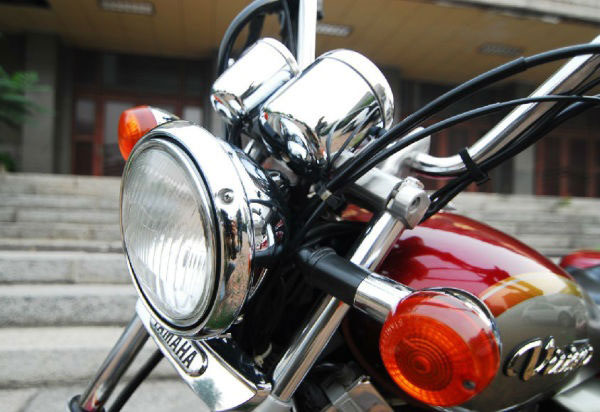 2000款雅马哈ZY125