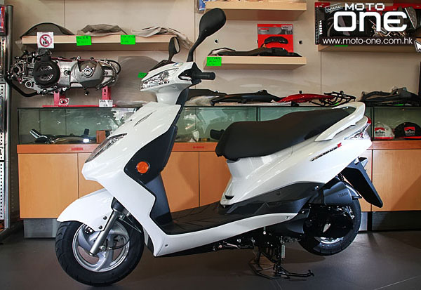 雅马哈迅鹰CYGNUS Z 125抵港销售
