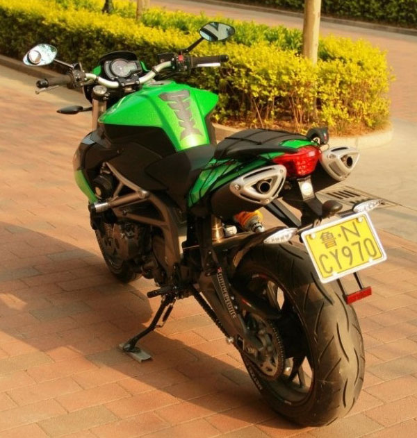 钱江黄龙BN600i(欧洲版)摩托车改装