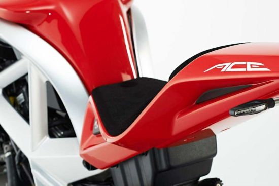 英国赛车豪门Ariel发布定制化摩托车ACE