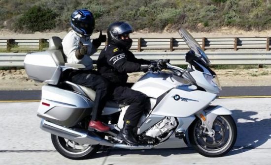 年度最佳旅行车:宝马K1600GTL 尊享版