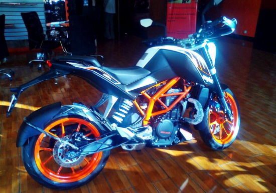 2015KTM Duke390Ħг