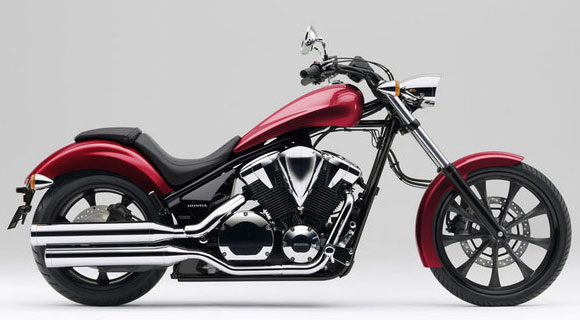 本田大型巡洋舰型摩托车VT1300CX变装上市