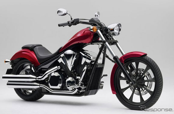 本田大型巡洋舰型摩托车VT1300CX变装上市