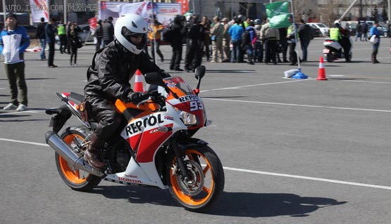 北京旗利试驾大会本田CBR300R摩托车试驾