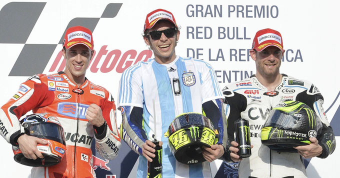 MotoGP阿根廷站前三名罗西夺冠