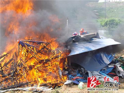 摩托车遮阳伞销毁