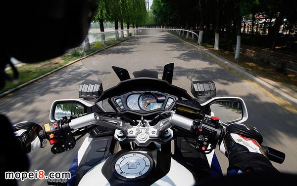 试驾春风CF650J-2警用摩托