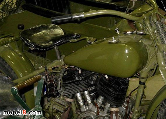 “97陆王”摩托车搭载了一台VL1200型号的V型双杠发动机